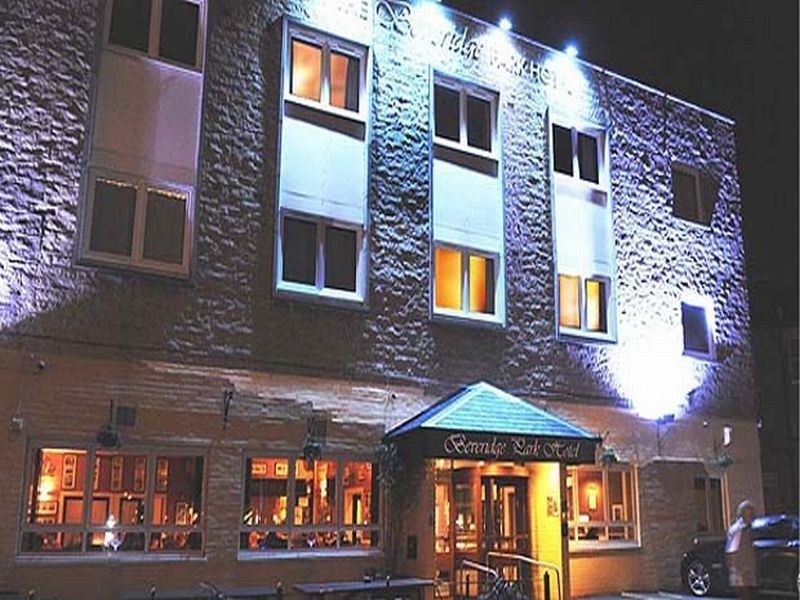 Beveridge Park Hotel Керкколди Экстерьер фото