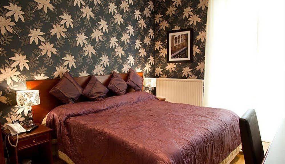 Beveridge Park Hotel Керкколди Экстерьер фото