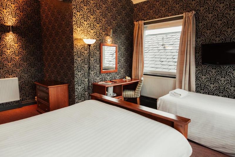 Beveridge Park Hotel Керкколди Экстерьер фото