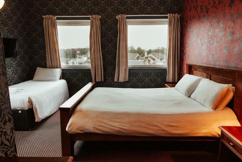 Beveridge Park Hotel Керкколди Экстерьер фото